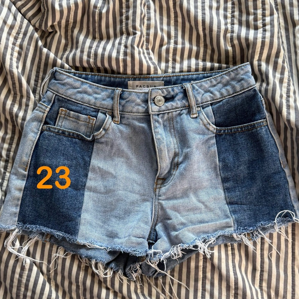 PacSun Women's Blue Denim Shorts